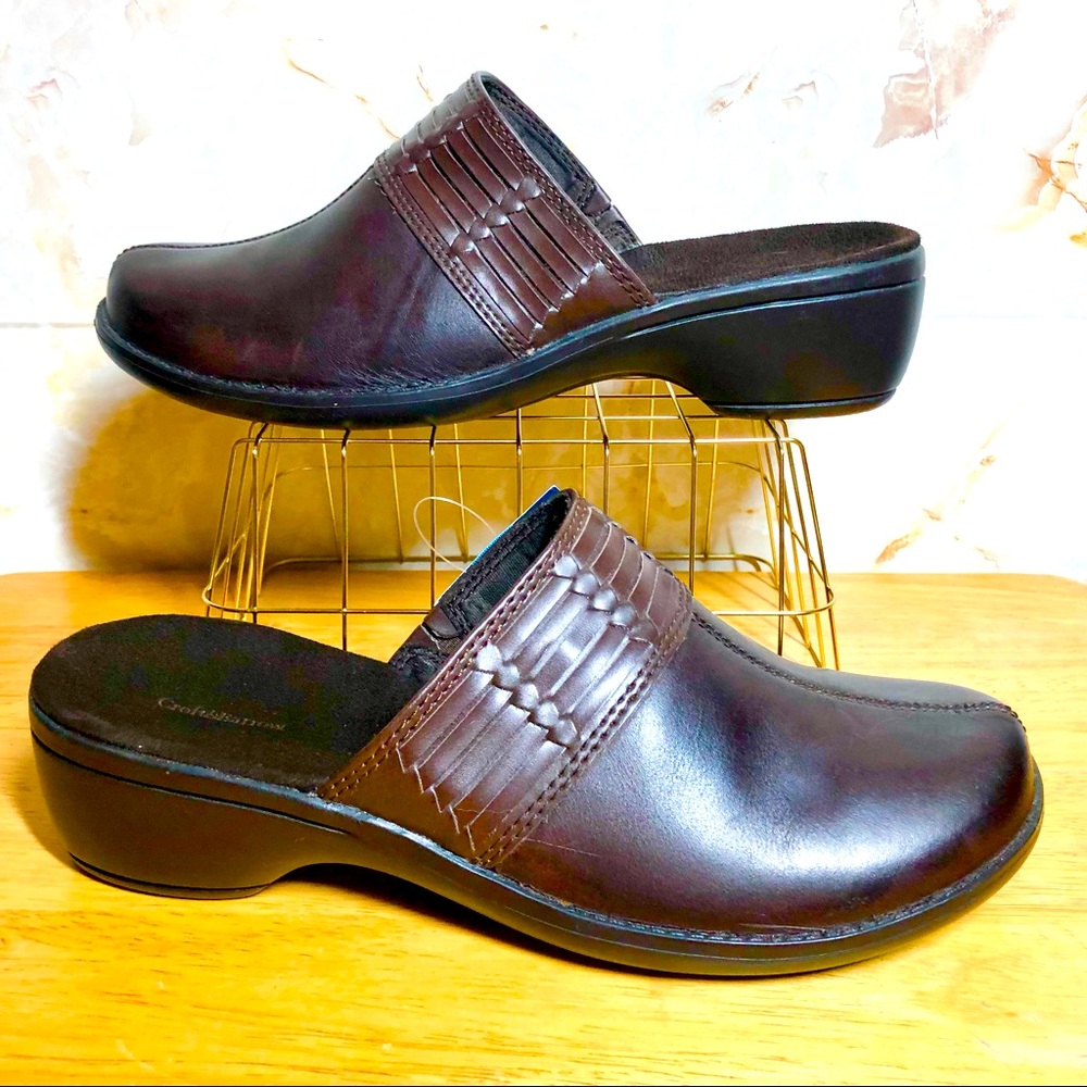 Croft & Barrow Dk Brown Leather Clogs